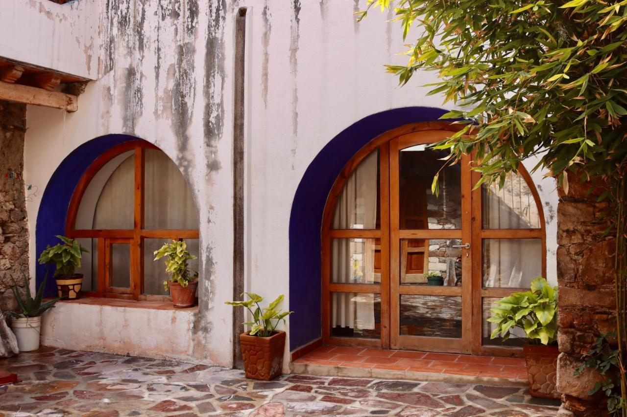 Hospedaje Pizza Azul Catorce ภายนอก รูปภาพ